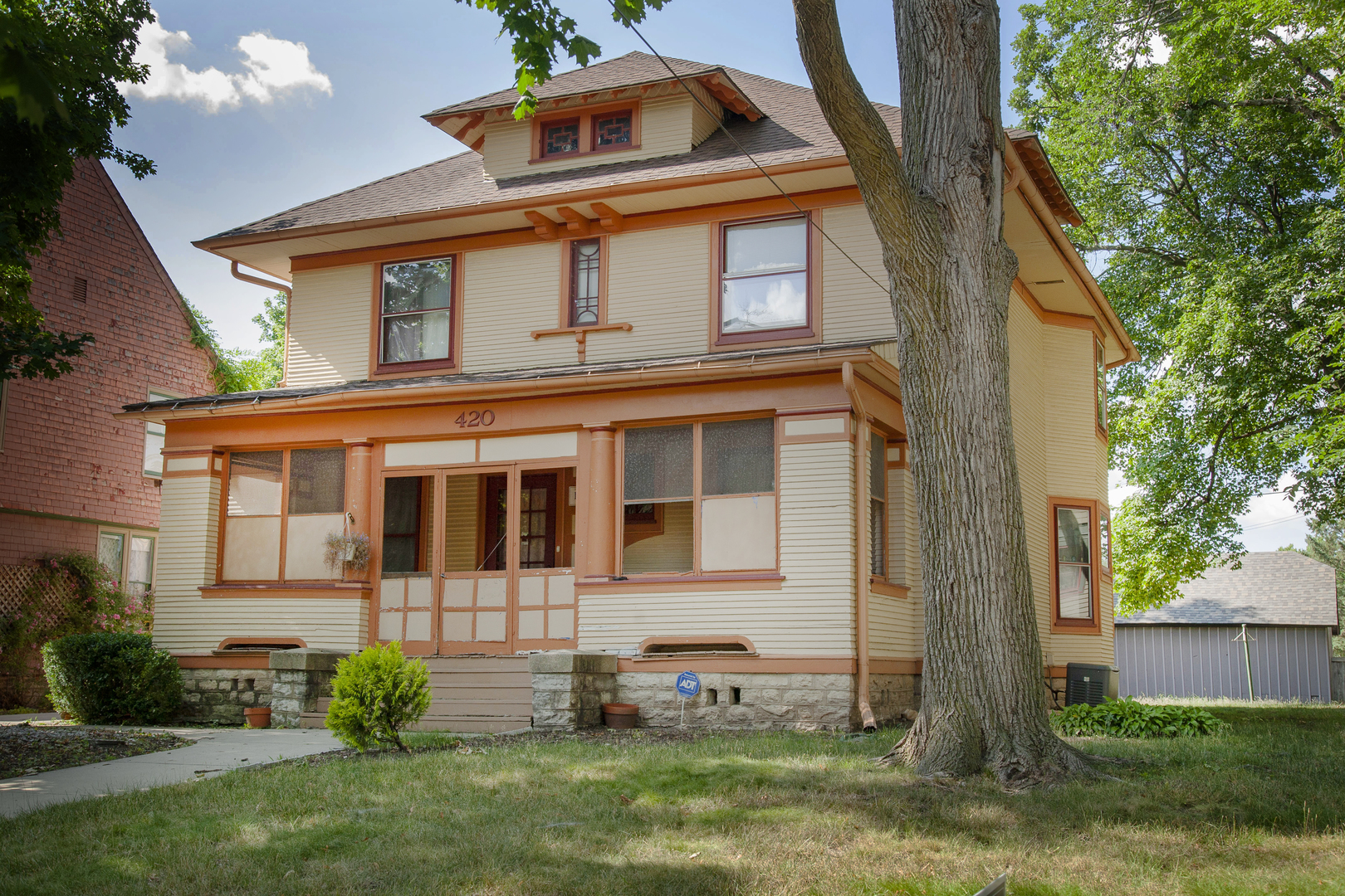 420 Fulton Street, Elgin, IL 60120