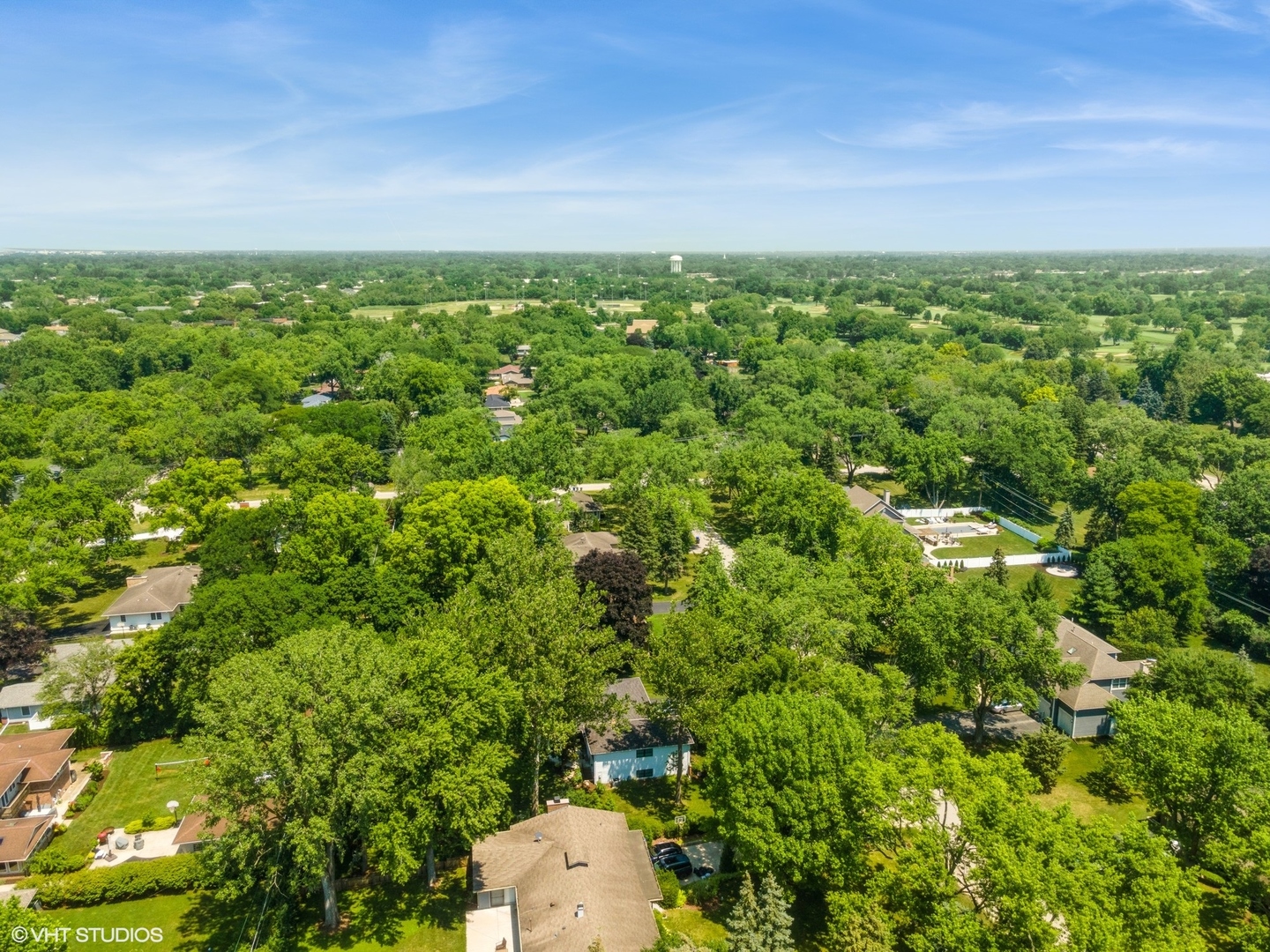 390 S Kenilworth Avenue, Glen Ellyn, IL 60137