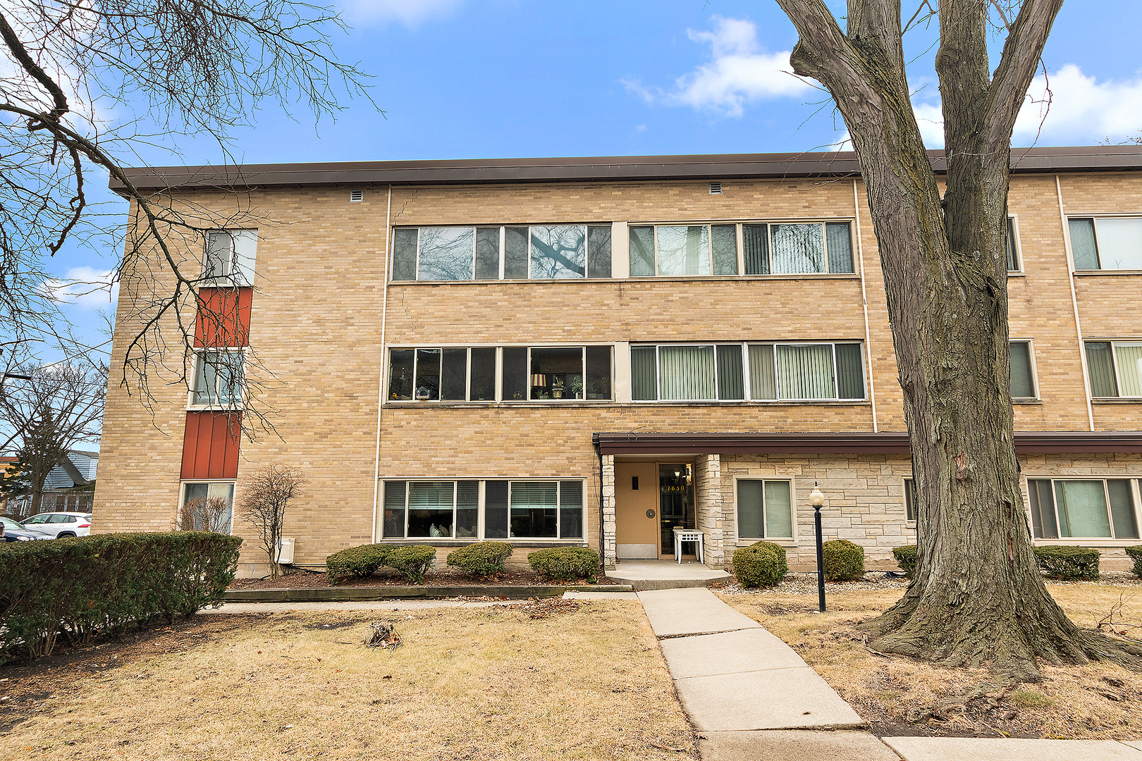2650 Central Drive #GS, Flossmoor, IL 60422