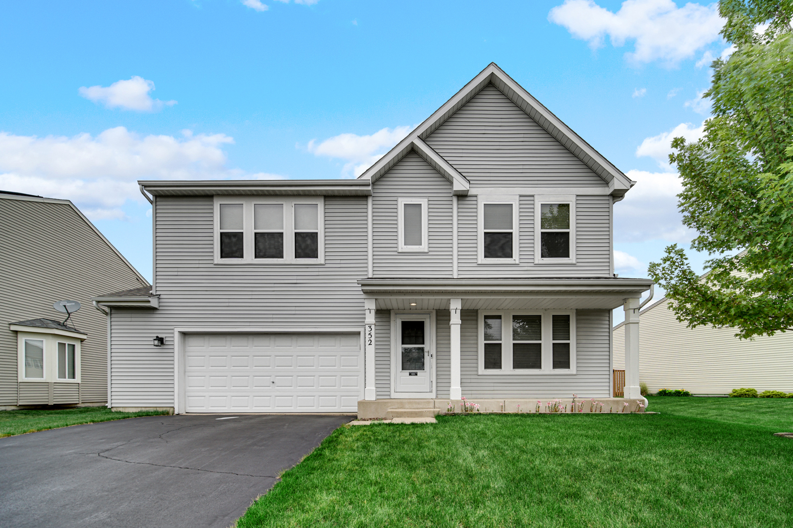 352 Westport Drive, Pingree Grove, IL 60140