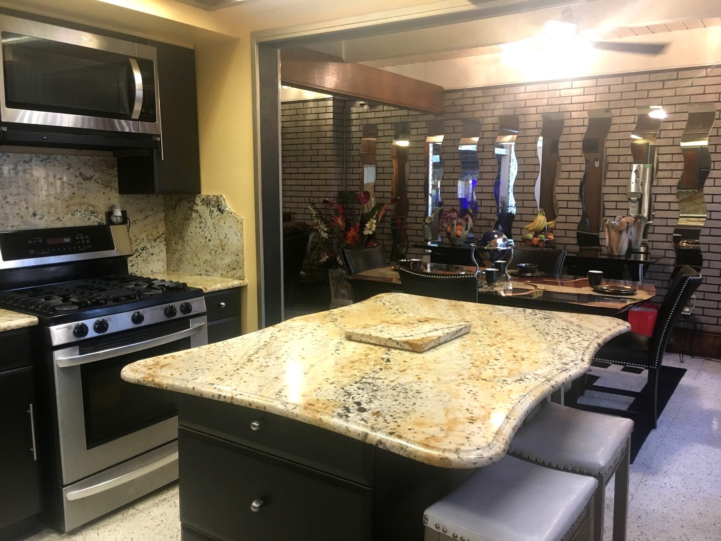 224 E 86th Street, Chicago, IL 60619