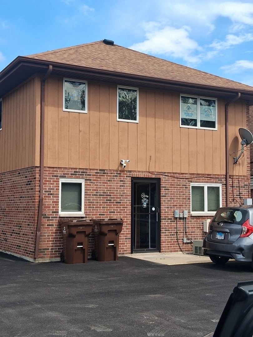 16750 Oak Park Avenue #2R, Tinley Park, IL 60477