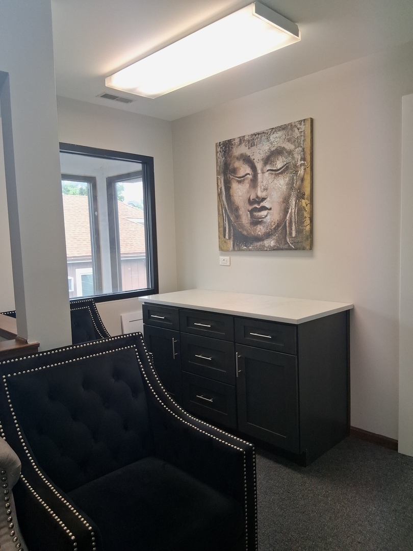 16750 Oak Park Avenue #2R, Tinley Park, IL 60477