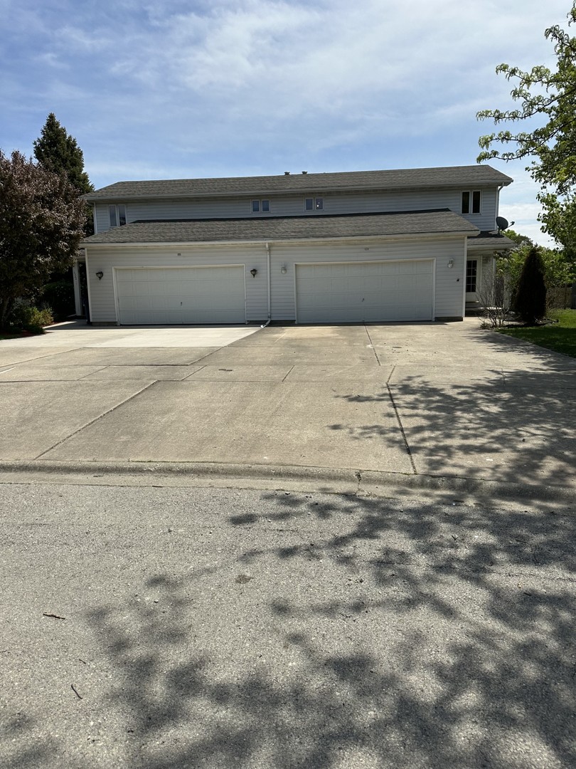 1326 Post Oak Court #1, Crest Hill, IL 60403
