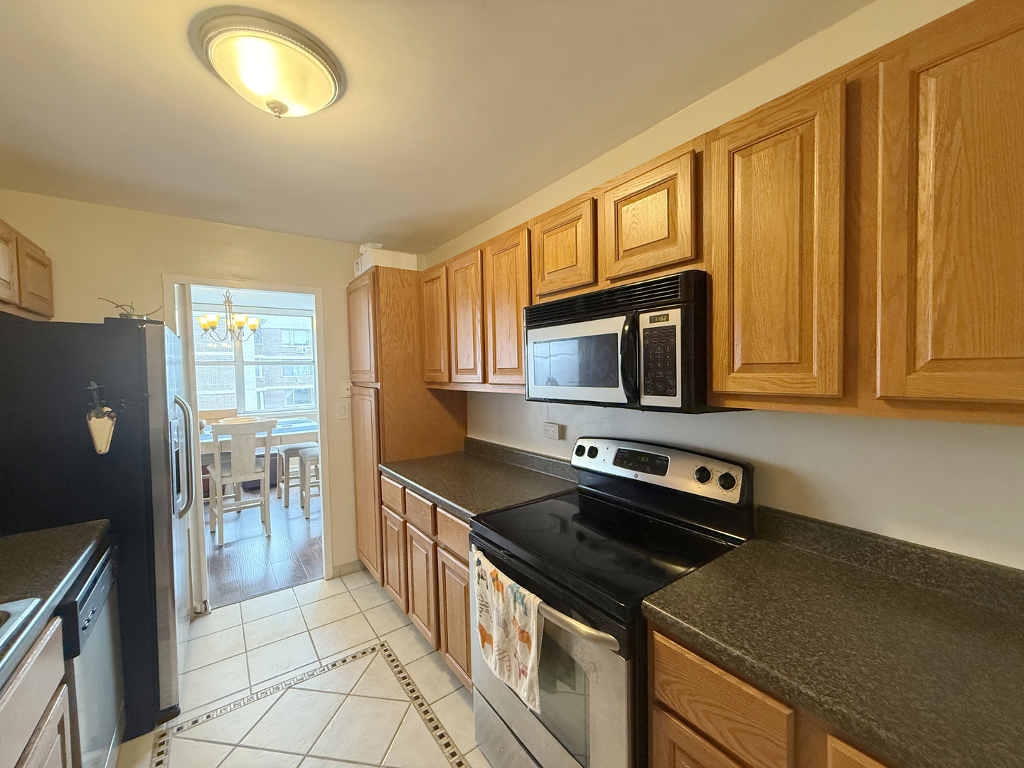 6301 N Sheridan Road #21E, Chicago, IL 60660