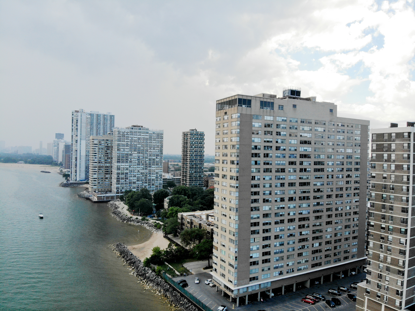 6301 N Sheridan Road #21E, Chicago, IL 60660