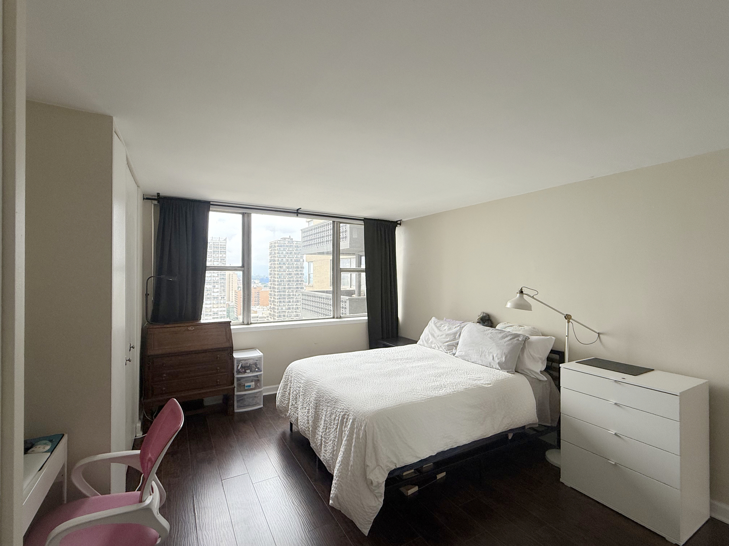 6301 N Sheridan Road #21E, Chicago, IL 60660