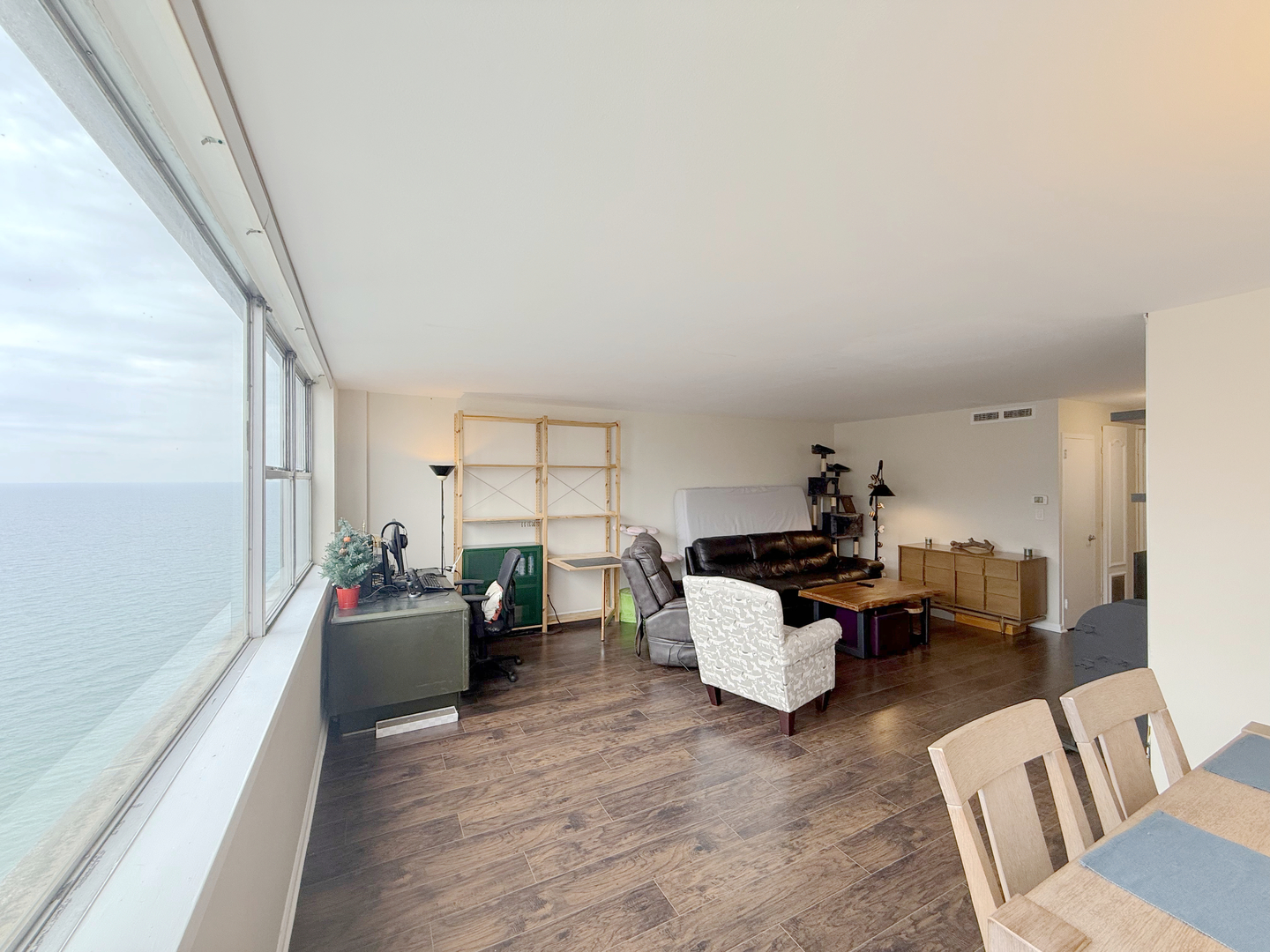 6301 N Sheridan Road #21E, Chicago, IL 60660