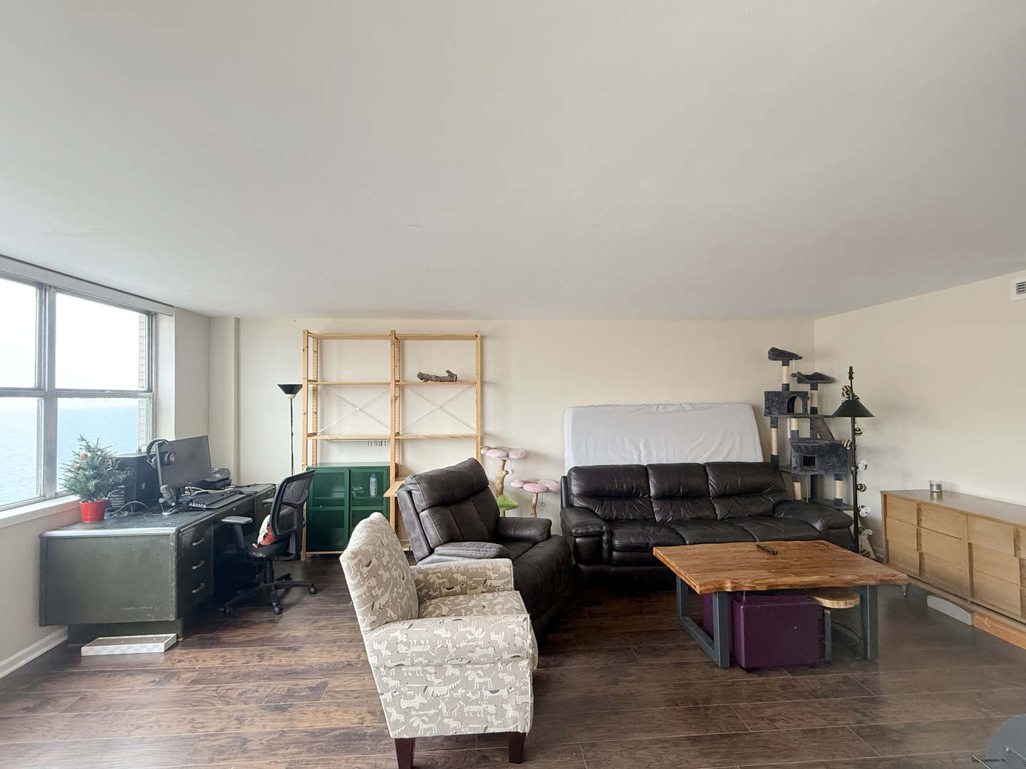 6301 N Sheridan Road #21E, Chicago, IL 60660