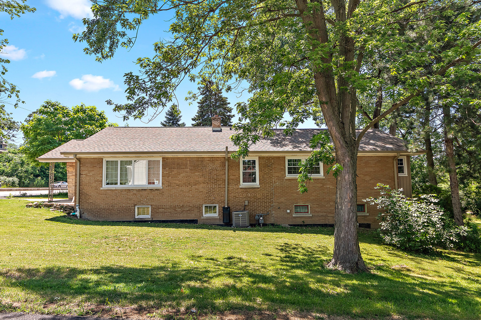 8420 Archer Avenue, Willow Springs, IL 60480