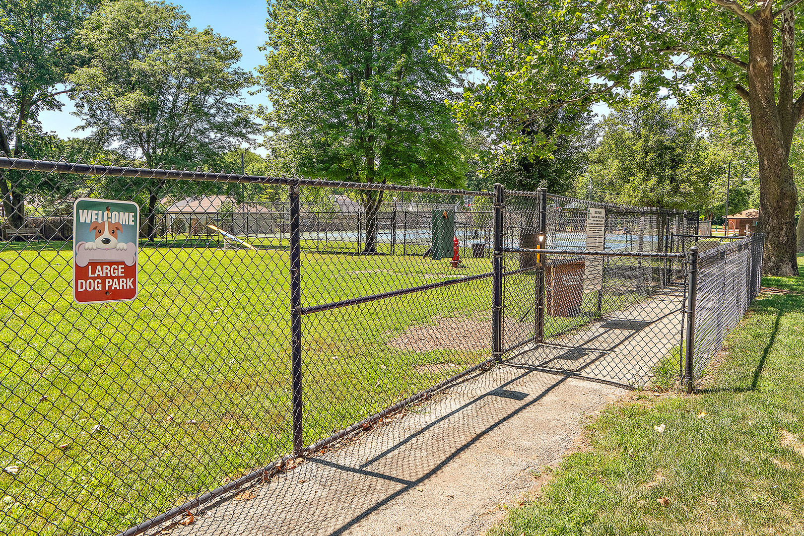 8420 Archer Avenue, Willow Springs, IL 60480