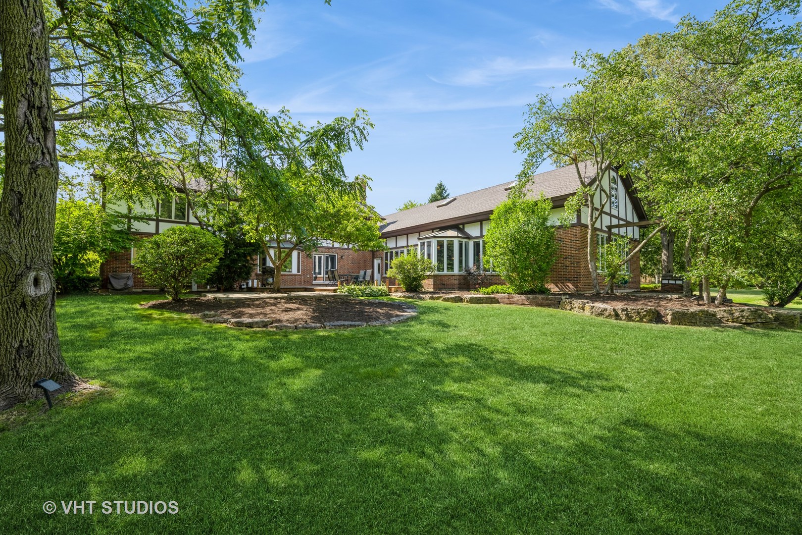 21839 Cambridge Drive, Kildeer, IL 60047