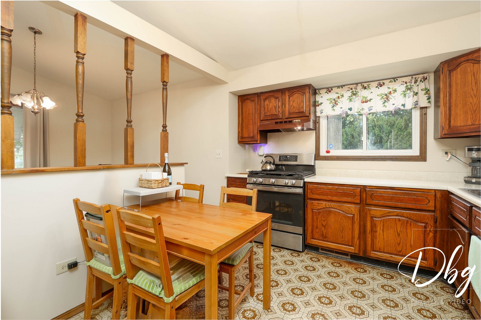 4750 CREST Court, Waukegan, IL 60085