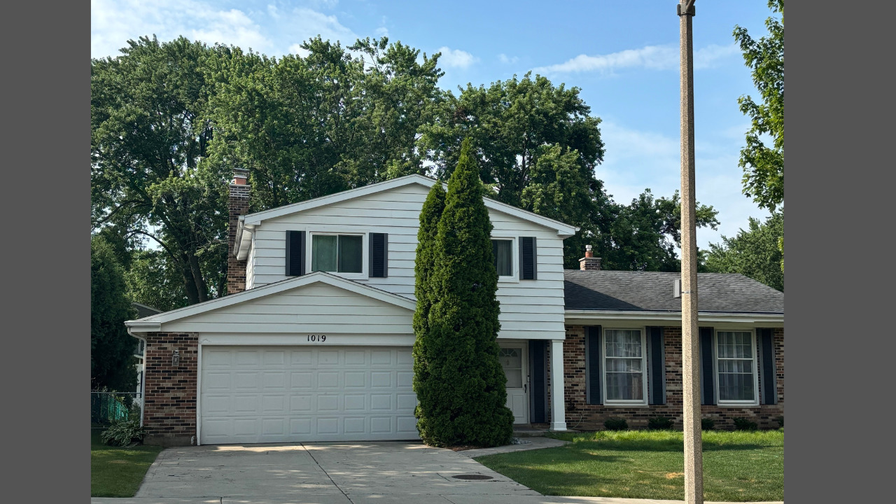 1019 W White Oak Street, Arlington Heights, IL 60005