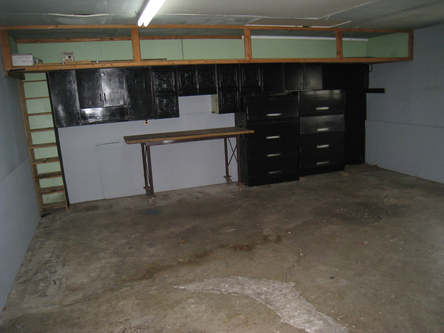 320 W Winthrop Avenue, Addison, IL 60101