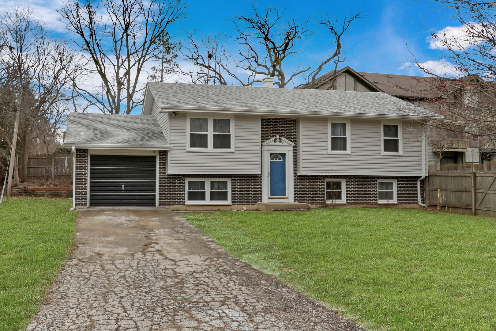 2625 Shirley Drive, Gurnee, IL 60031