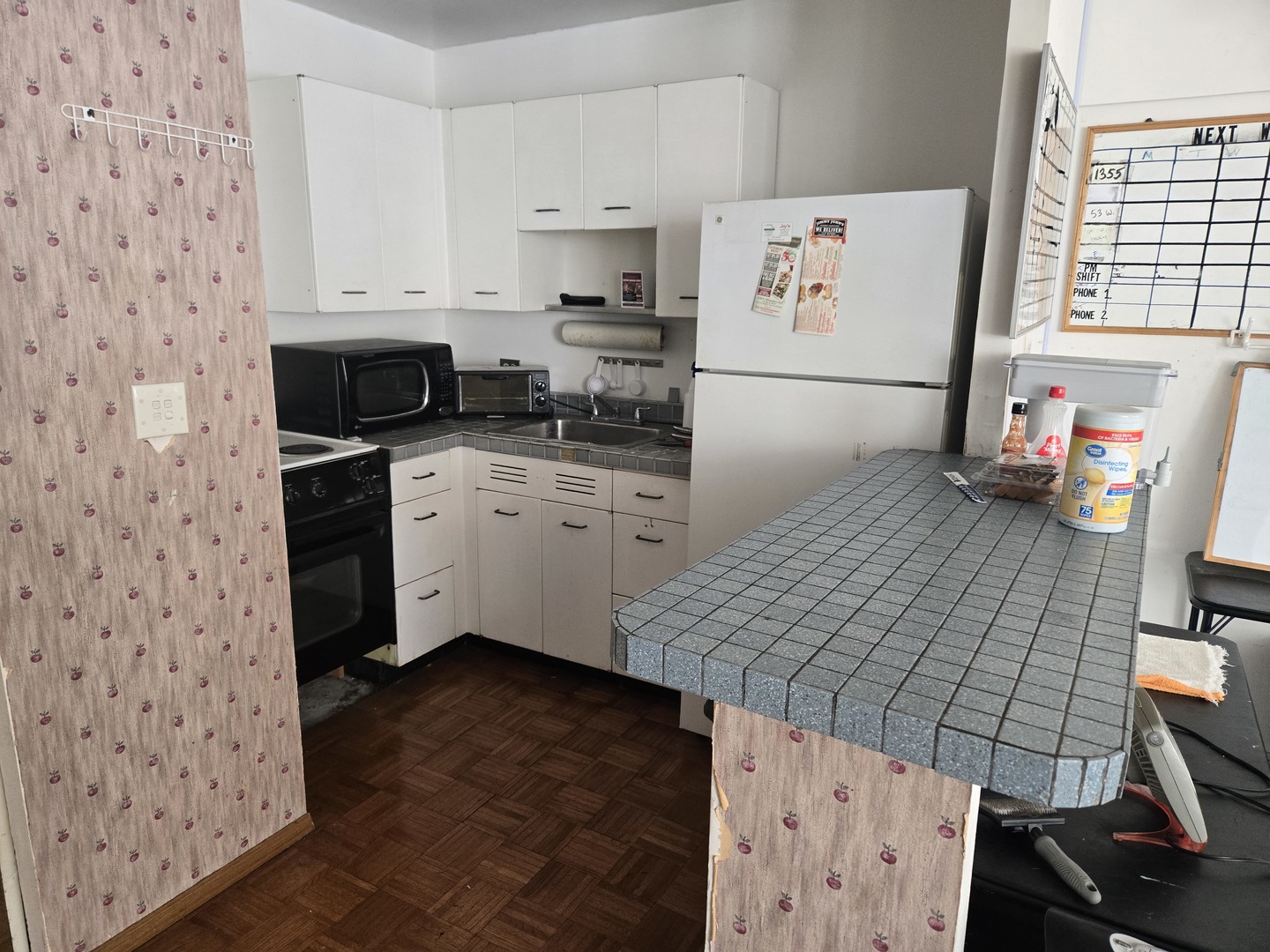 1360 N Sandburg Terrace #1807c, Chicago, IL 60610