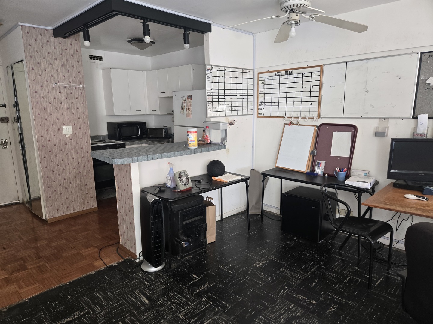 1360 N Sandburg Terrace #1807c, Chicago, IL 60610