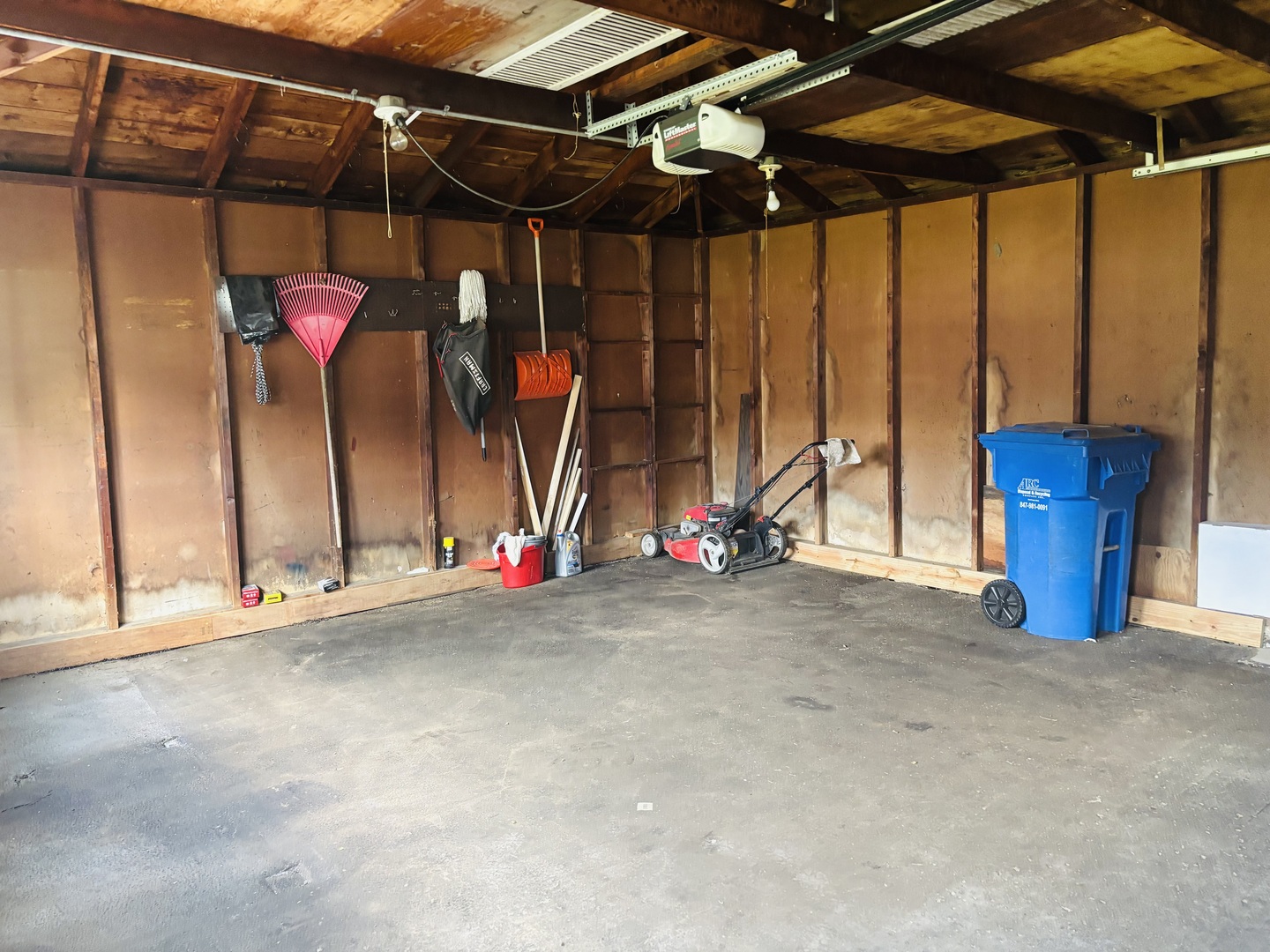 93 Golfview Lane, Carpentersville, IL 60110