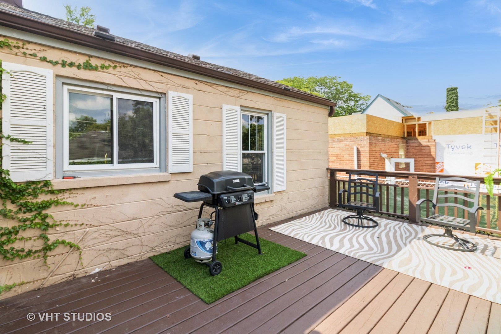 915 N Vail Avenue, Arlington Heights, IL 60004
