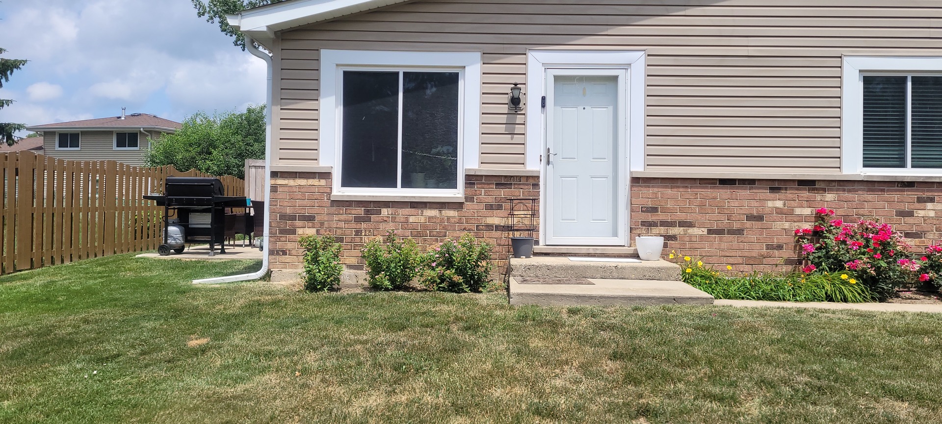 1974 Jamestown Drive, Palatine, IL 60074