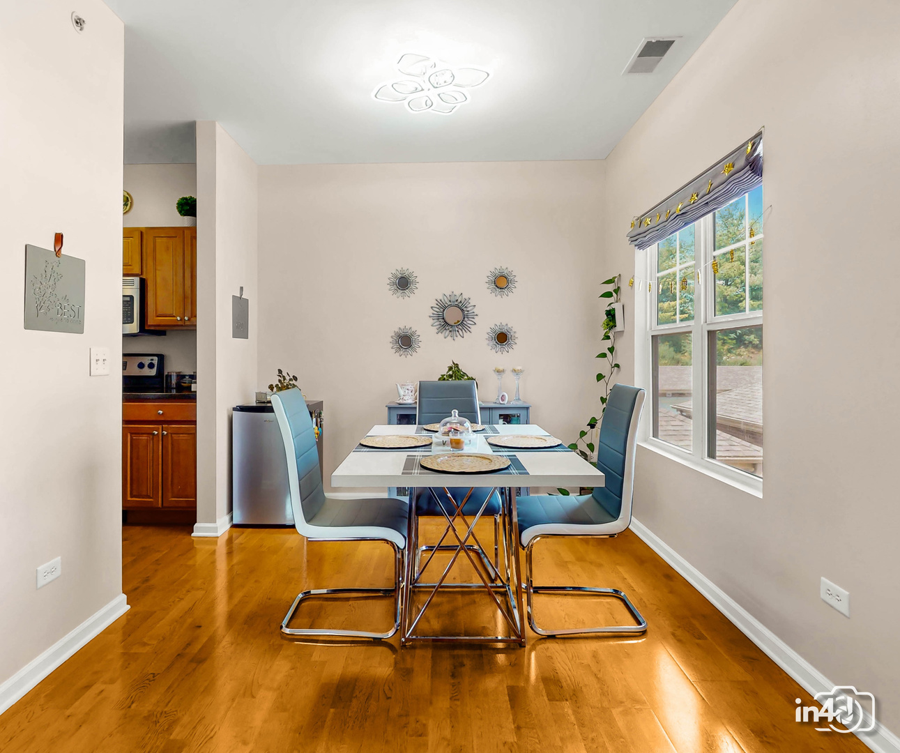 614 Pineridge Drive #614, Oswego, IL 60543
