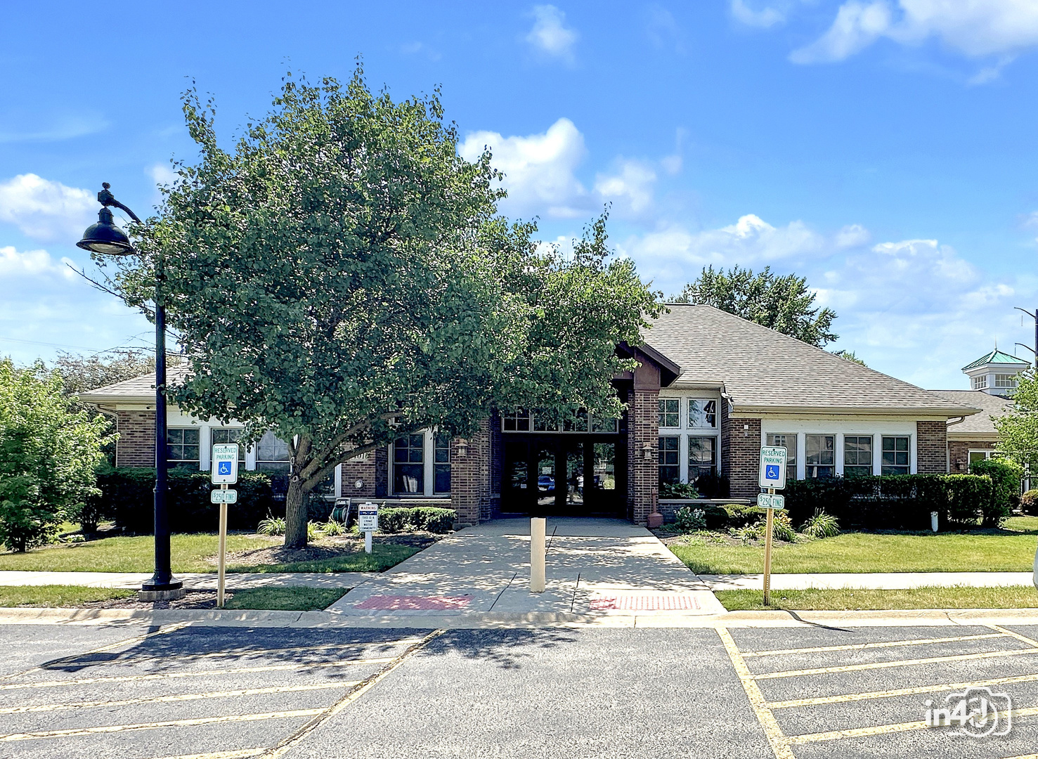 614 Pineridge Drive #614, Oswego, IL 60543