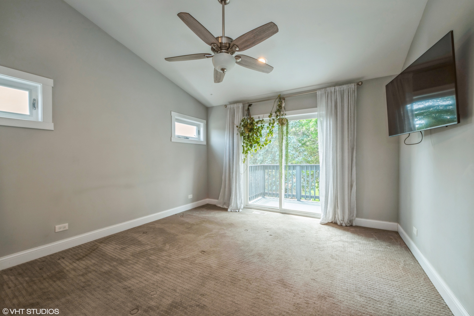 145 N Pleasant Road, Lake Zurich, IL 60047