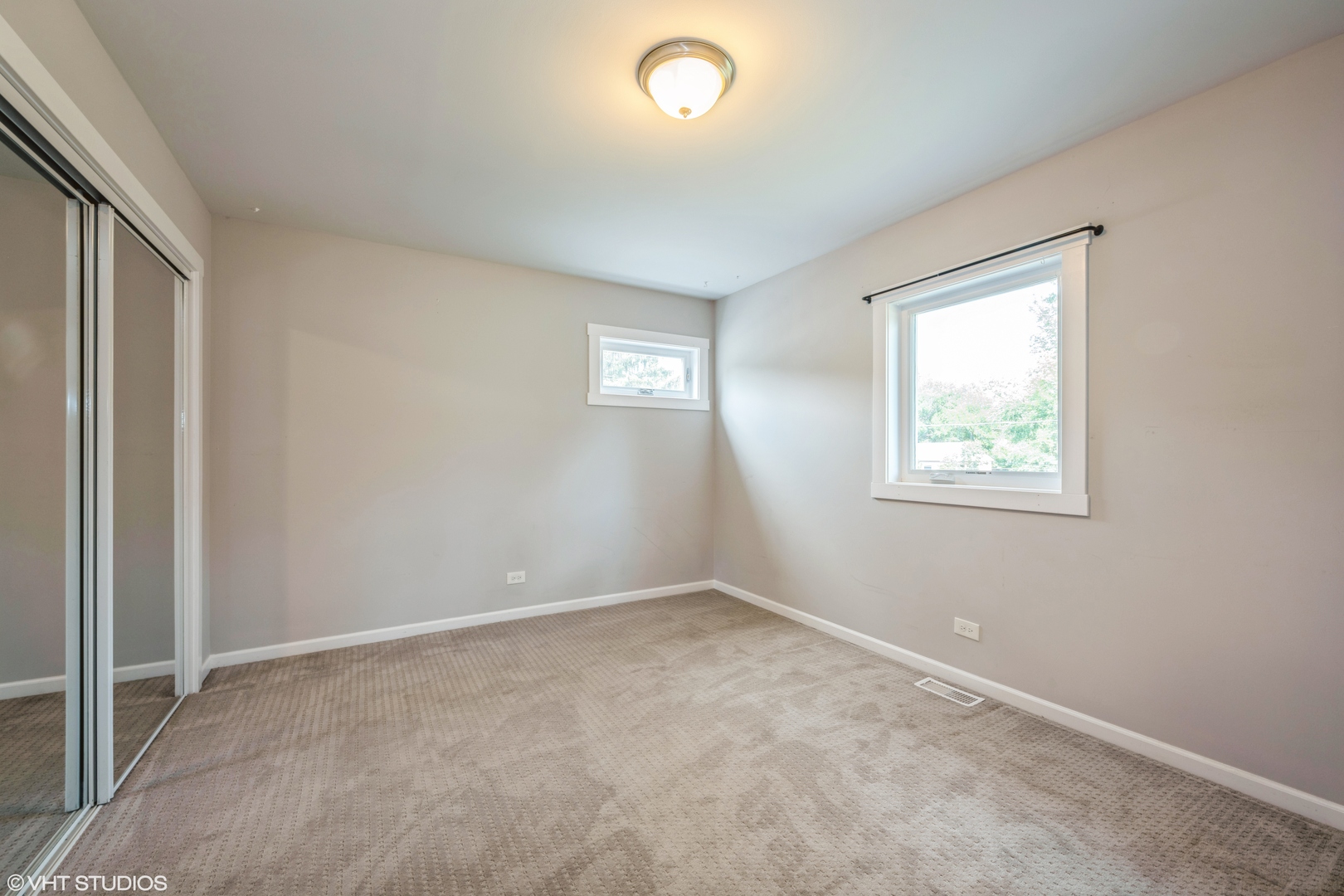 145 N Pleasant Road, Lake Zurich, IL 60047