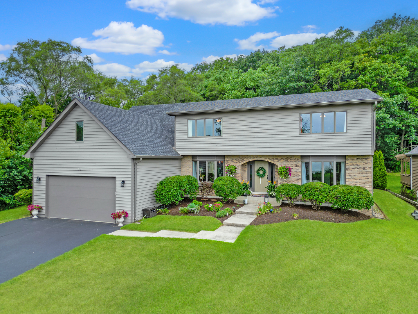 30 N Holly Avenue, Fox Lake, IL 60020