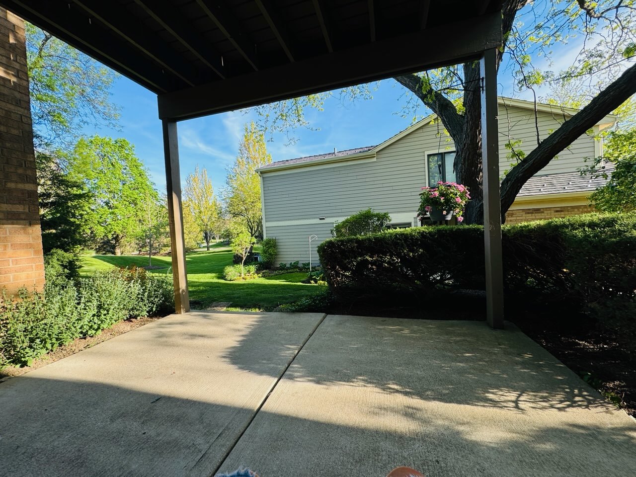 1214 Gulfstream Parkway #1, Libertyville, IL 60048