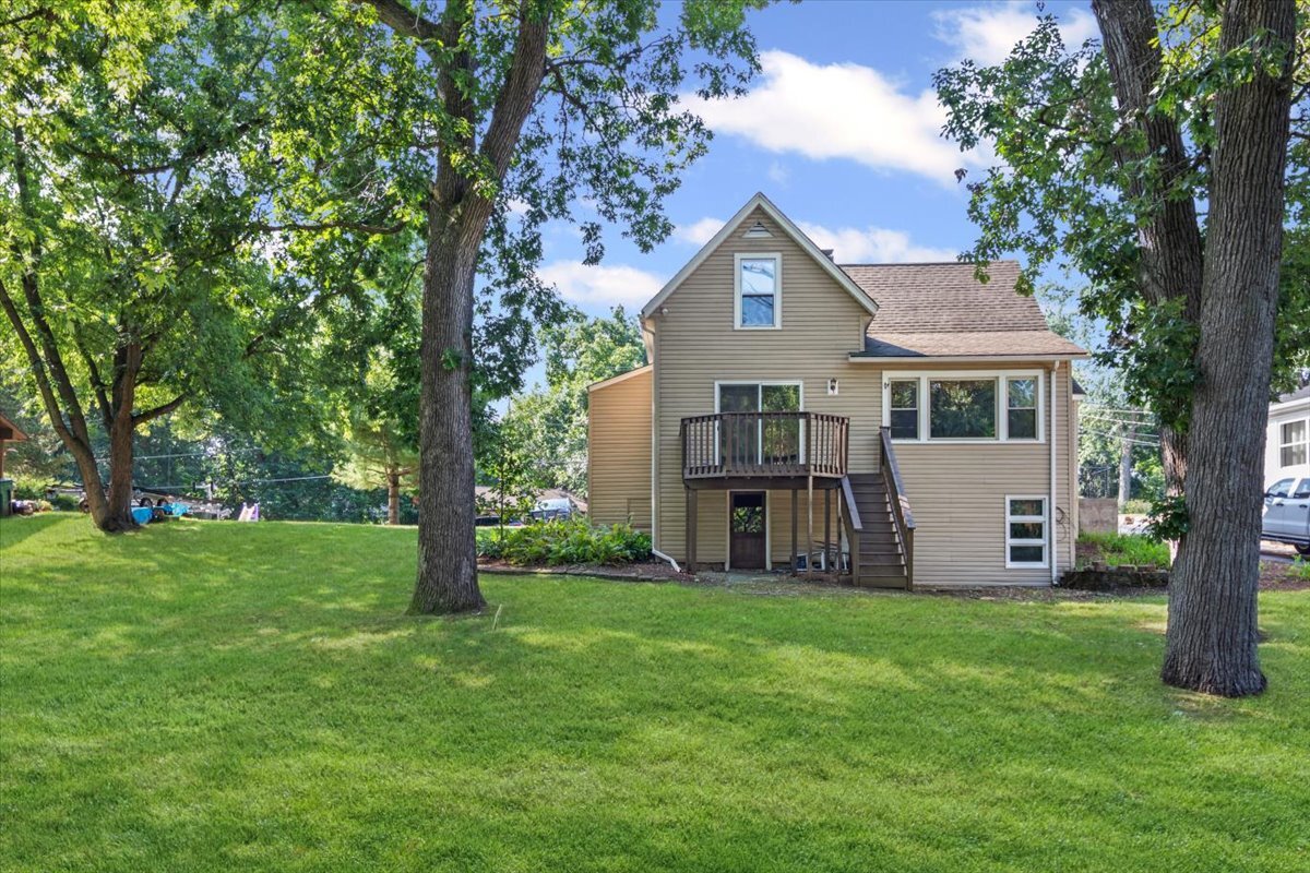 2016 Grove Lane, Cary, IL 60013
