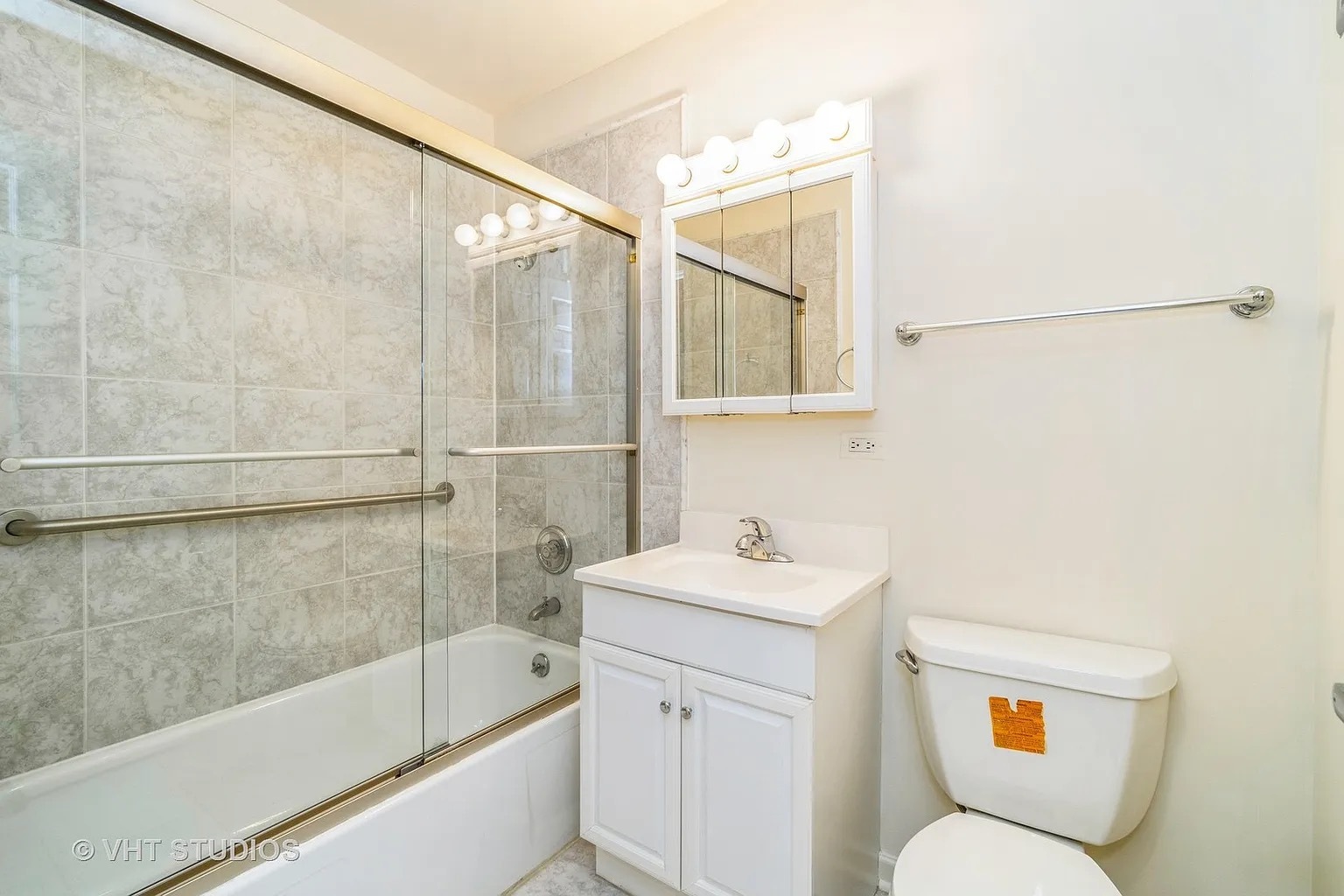 1450 Sandpebble Drive #227, Wheeling, IL 60090