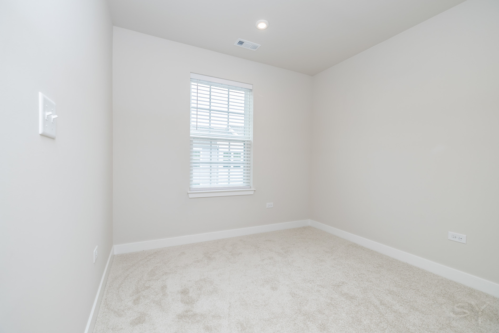 914 Jenkins Court, Wheeling, IL 60090
