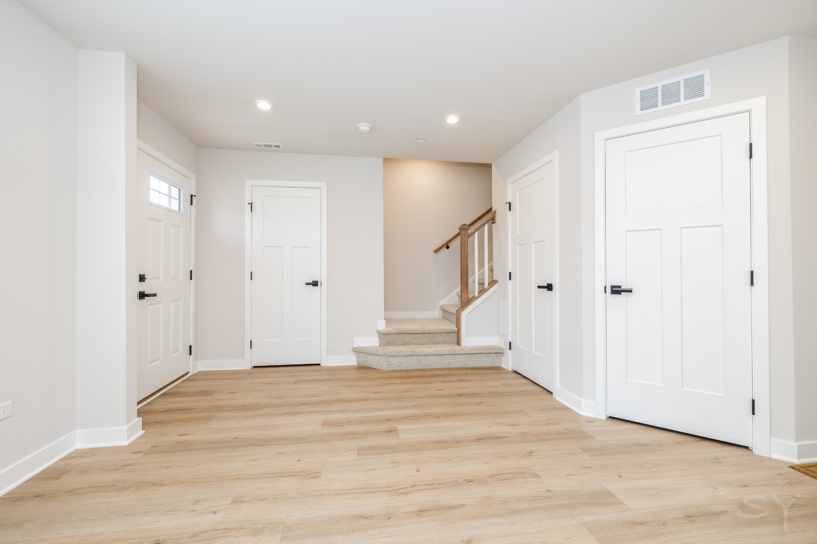 914 Jenkins Court, Wheeling, IL 60090