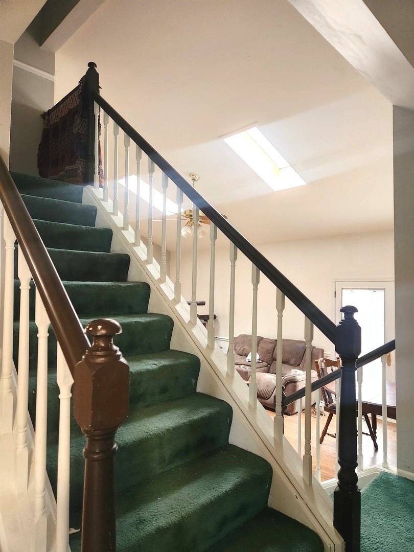 321 Carmelhead Lane, Schaumburg, IL 60193