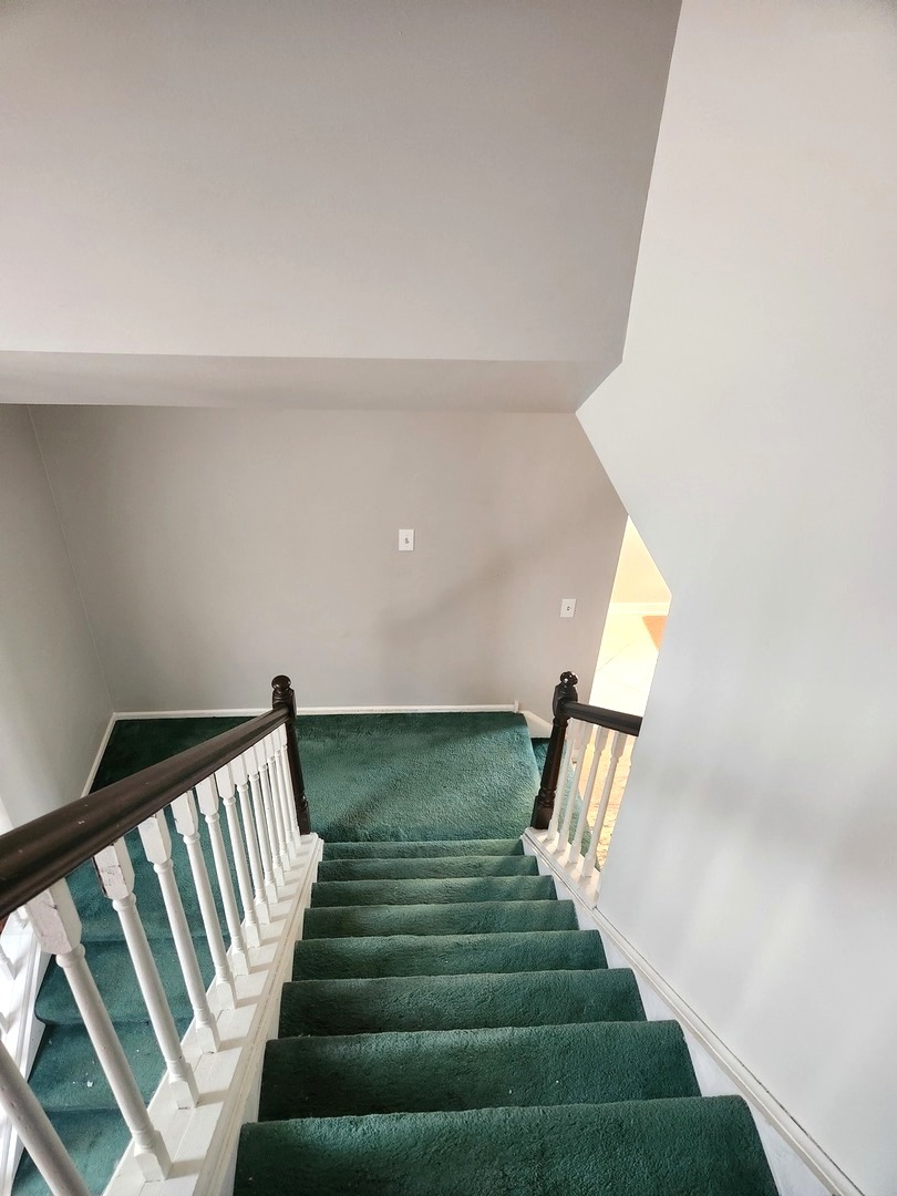 321 Carmelhead Lane, Schaumburg, IL 60193