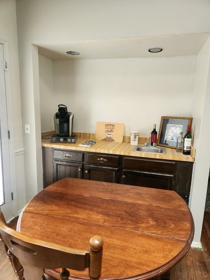 321 Carmelhead Lane, Schaumburg, IL 60193