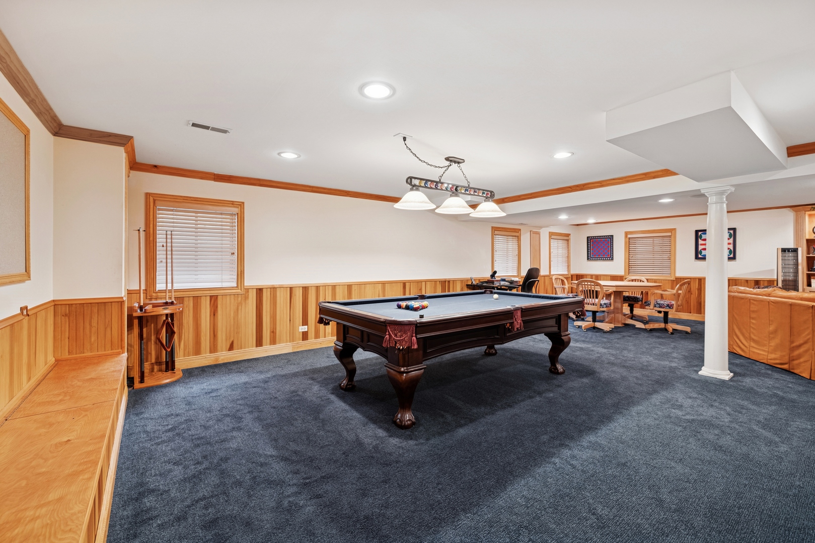 1219 N Lakeview Court, Palatine, IL 60067
