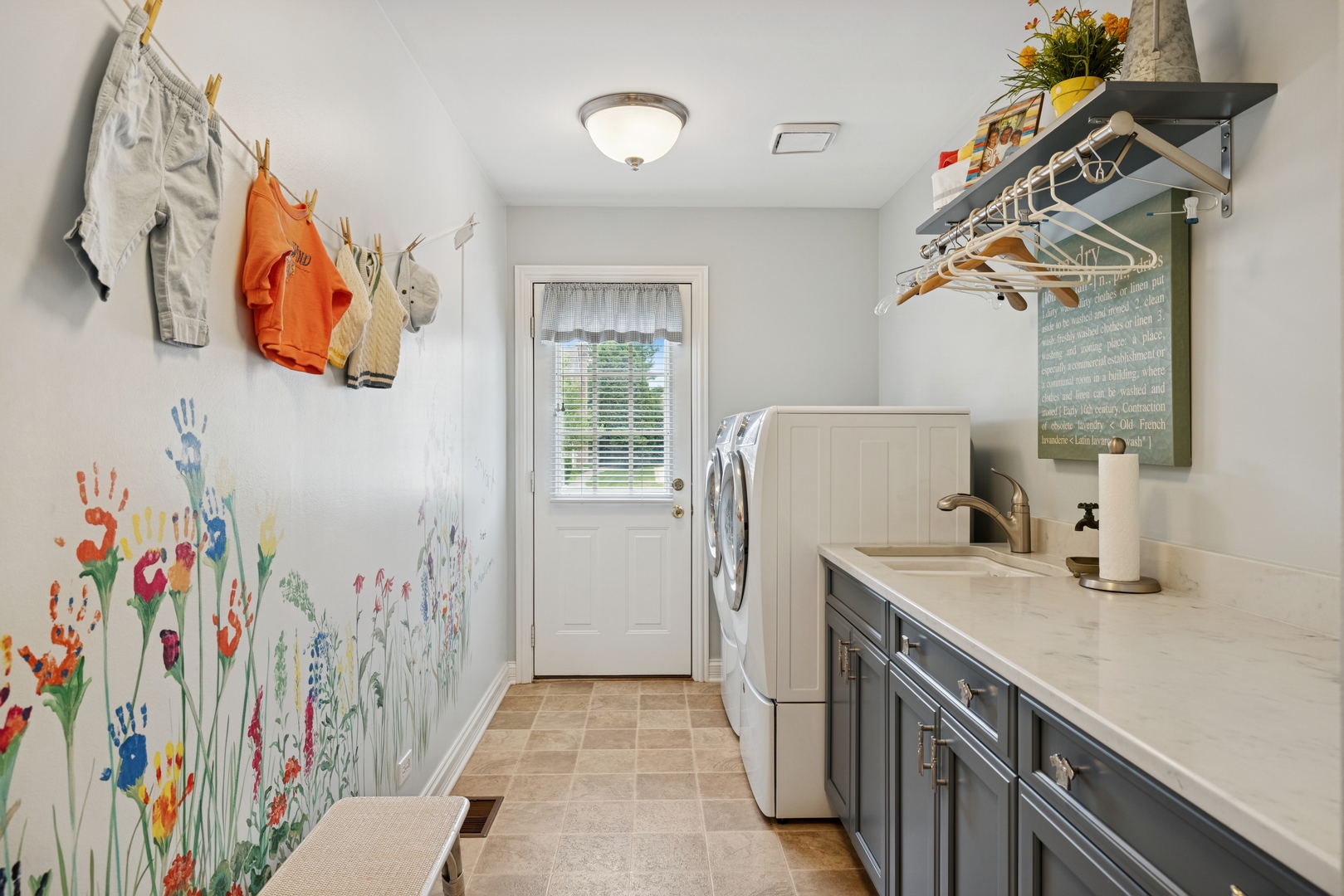 1219 N Lakeview Court, Palatine, IL 60067