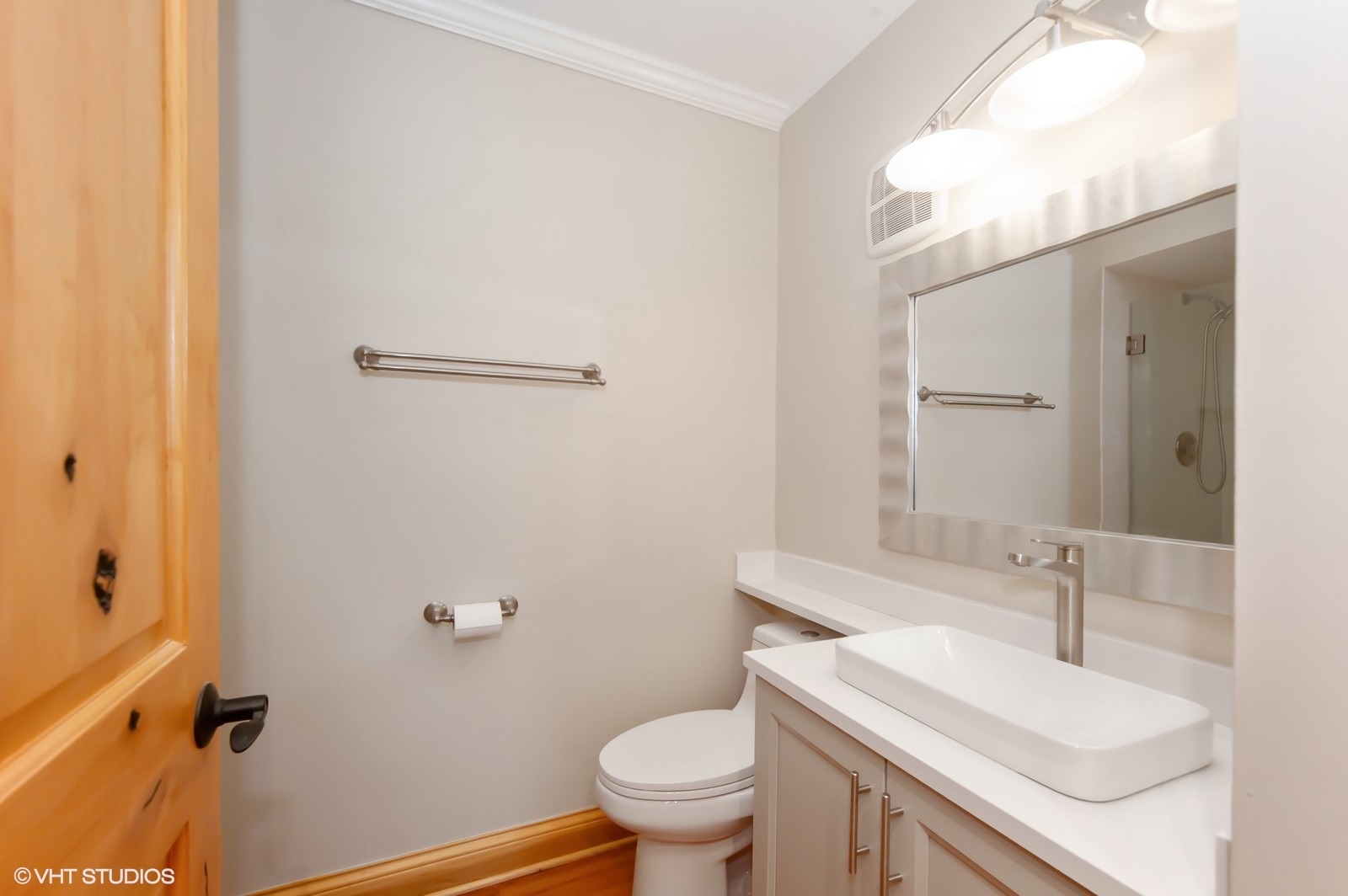 18 E Old Willow Road, Prospect Heights, IL 60070