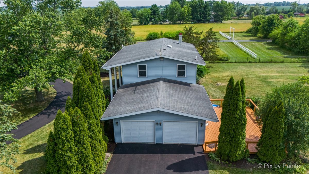 29648 S State Line Road, Beecher, IL 60401