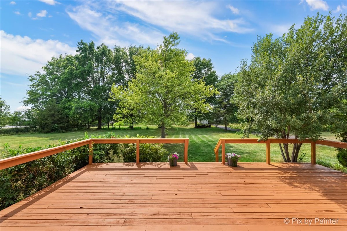 29648 S State Line Road, Beecher, IL 60401