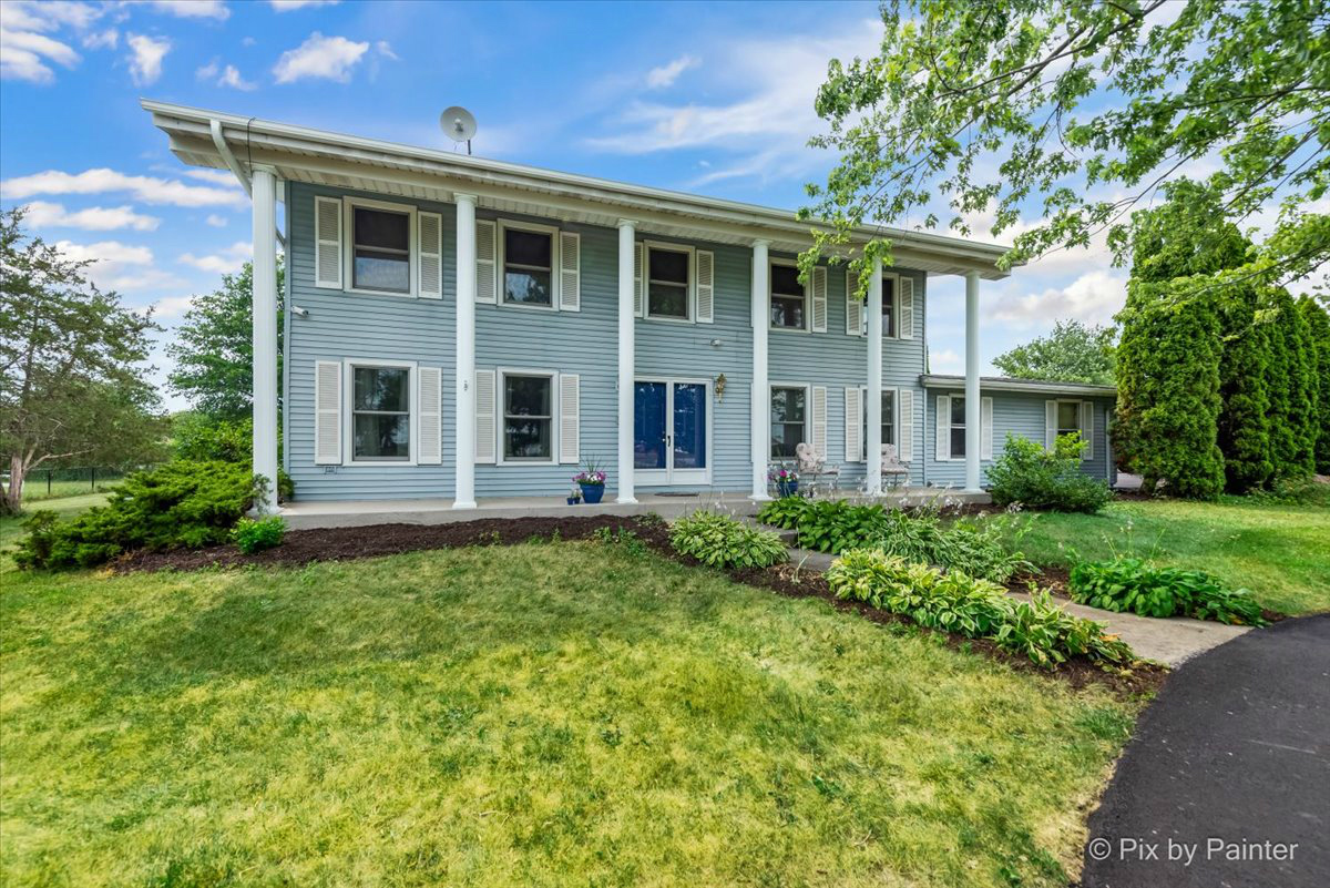 29648 S State Line Road, Beecher, IL 60401