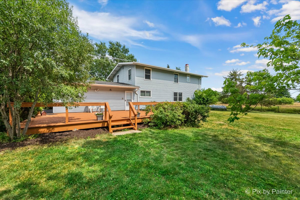 29648 S State Line Road, Beecher, IL 60401