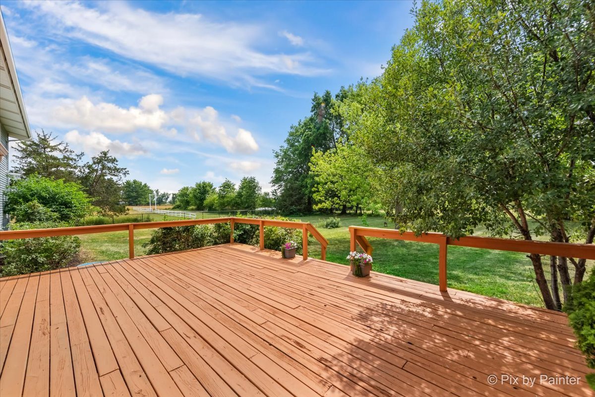 29648 S State Line Road, Beecher, IL 60401