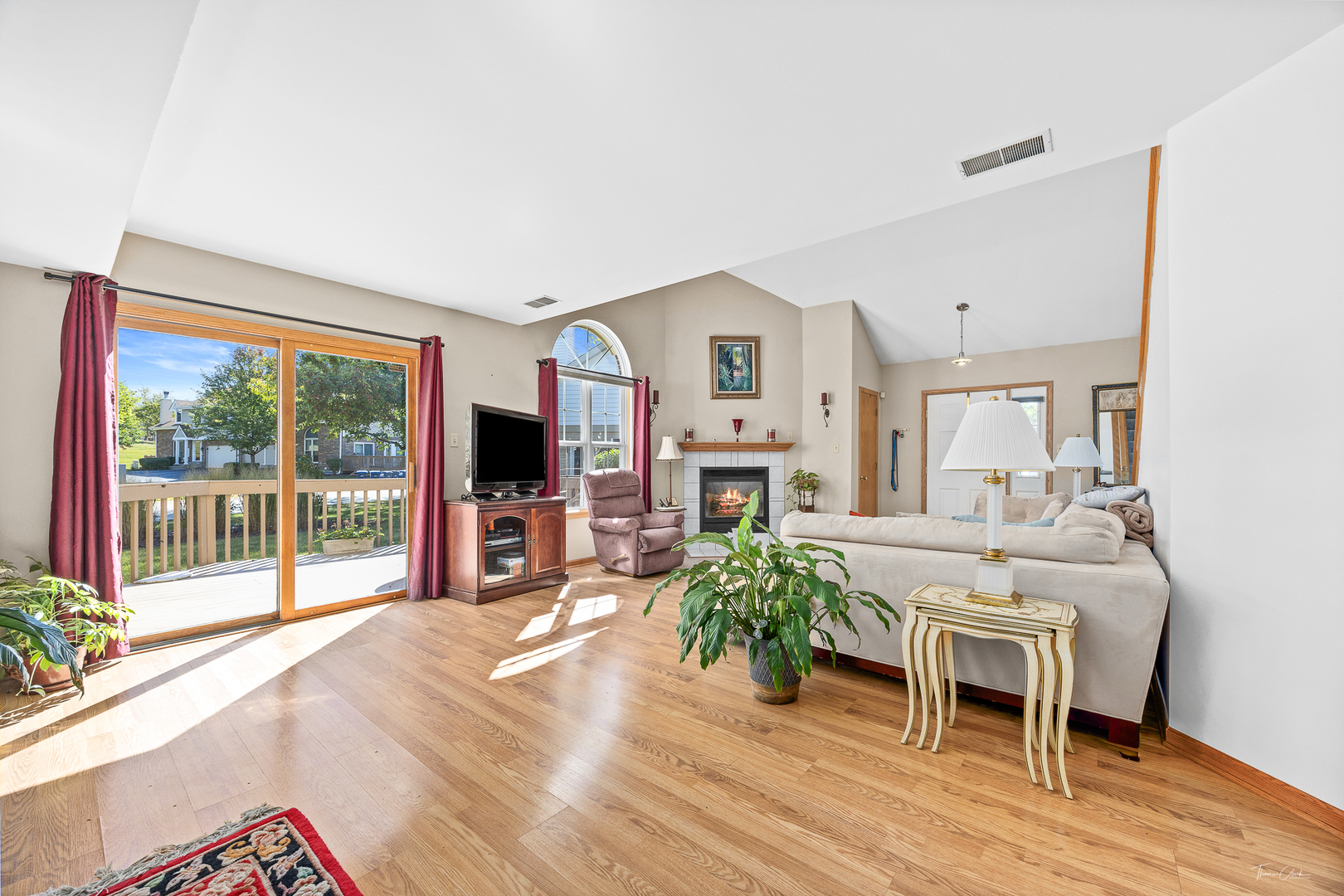 8020 Barrymore Drive, Darien, IL 60561