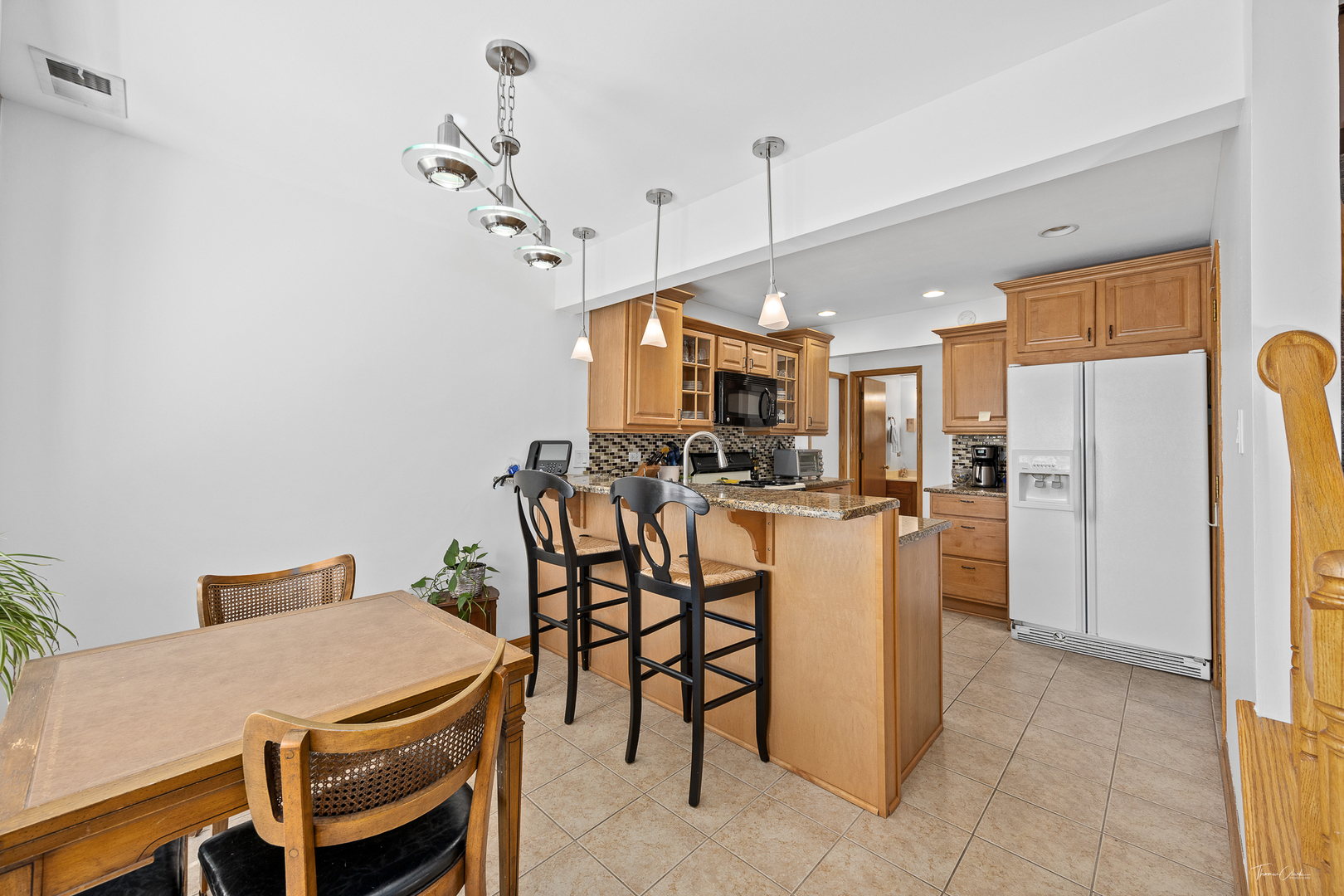 8020 Barrymore Drive, Darien, IL 60561