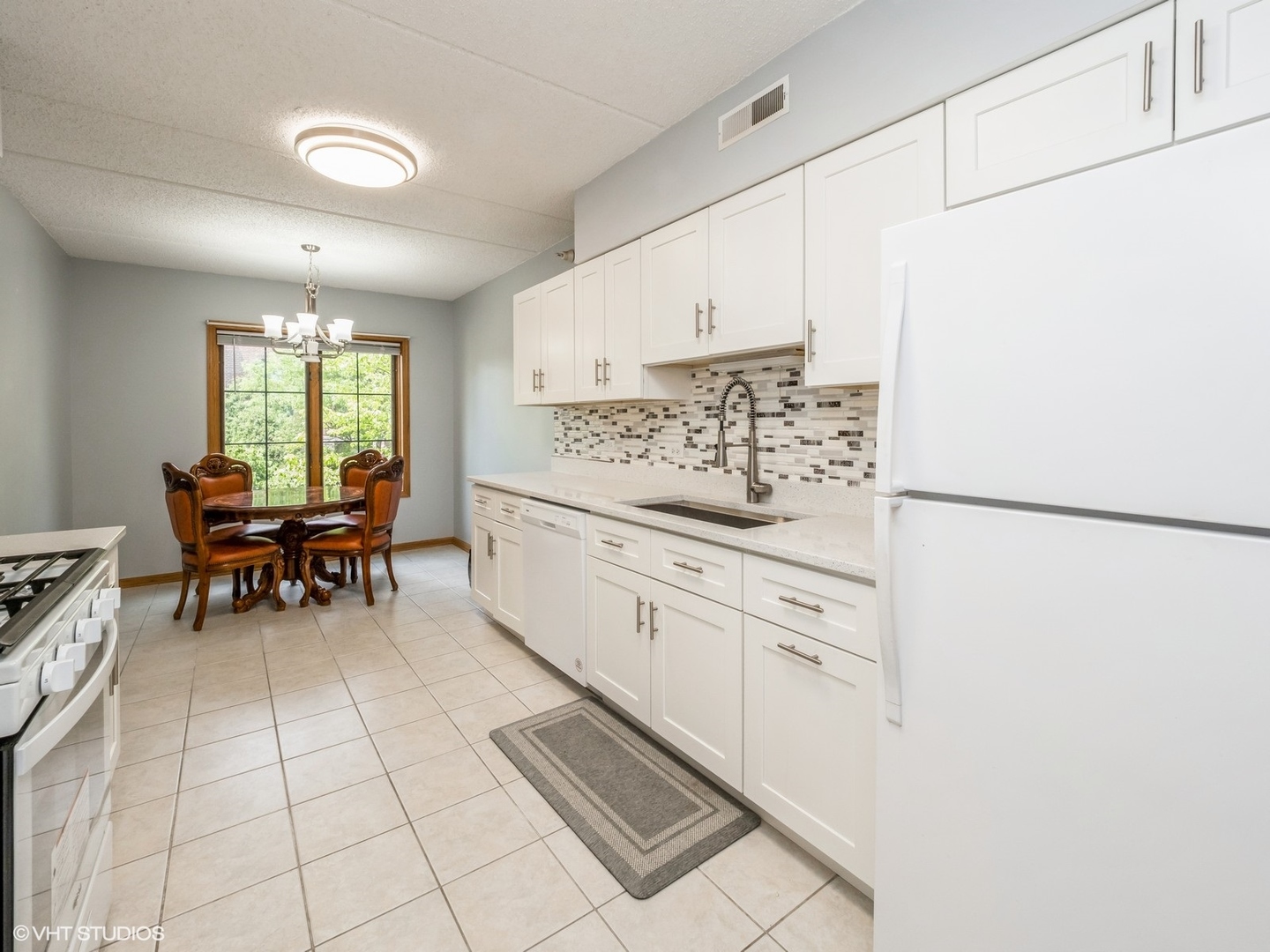 11 S Wille Street #201, Mount Prospect, IL 60056
