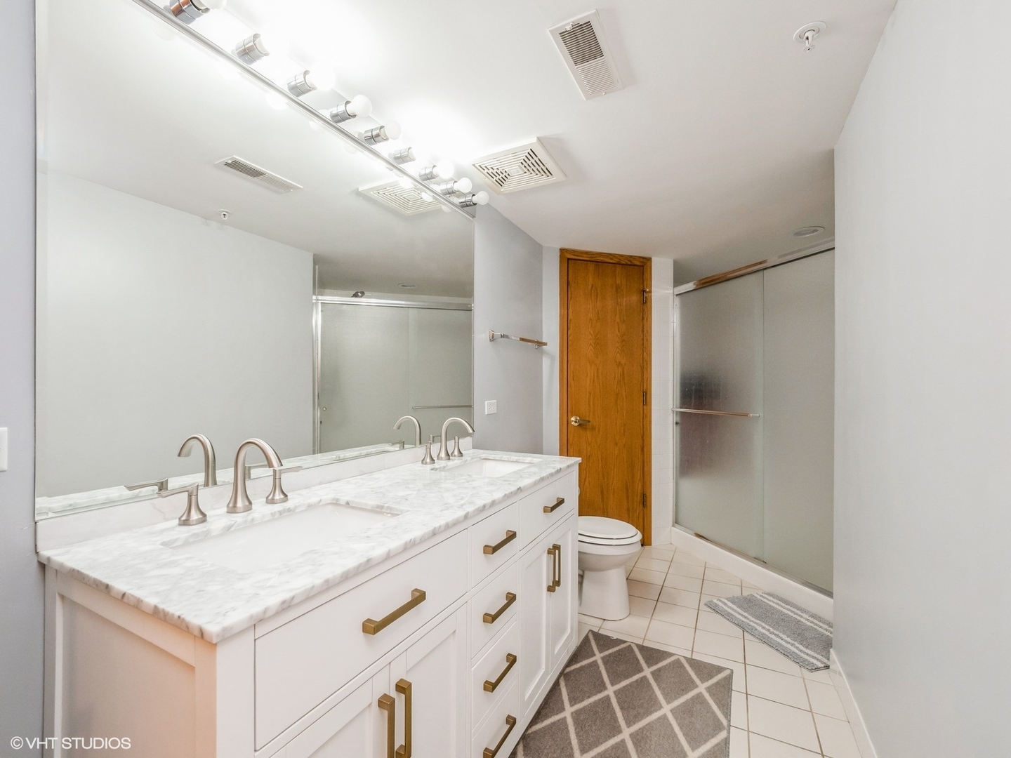 11 S Wille Street #201, Mount Prospect, IL 60056